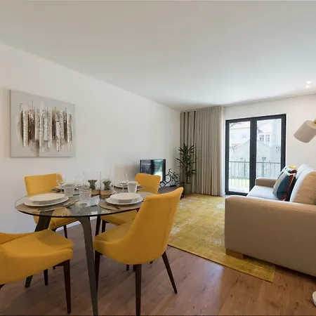 Lägenhet Santos Apartment With Parking & Balcony By Lovelystay *