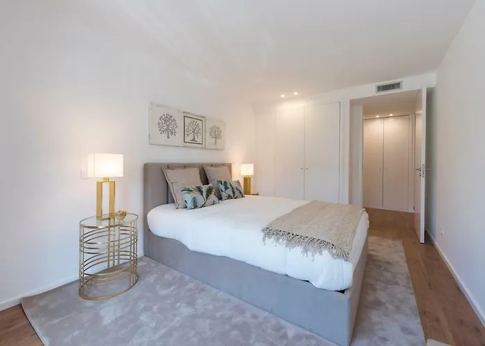 Apartman Lovelystay - Downtown Balcony With Free Parking *